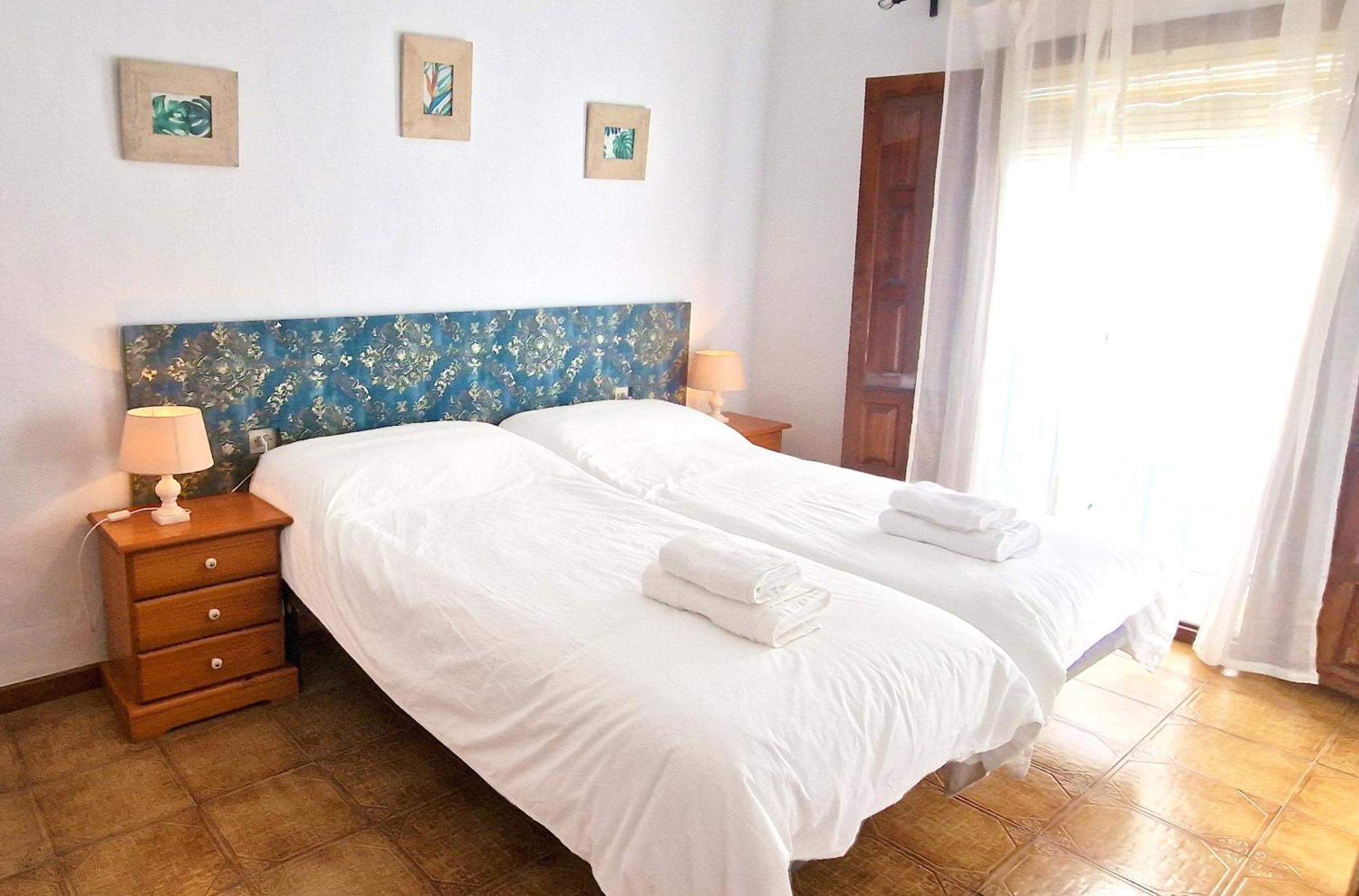 La Casa De Abuela Habitaciones Con Bano Compartido En El Casco Historico De Frigiliana "Solo Adultos" Room photo